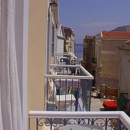 Albatros Hotel Sými